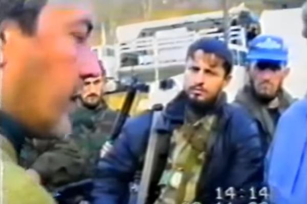 (NIKAD VIĐEN SNIMAK) Naser Orić u Srebrenici 1992. godine! (VIDEO)