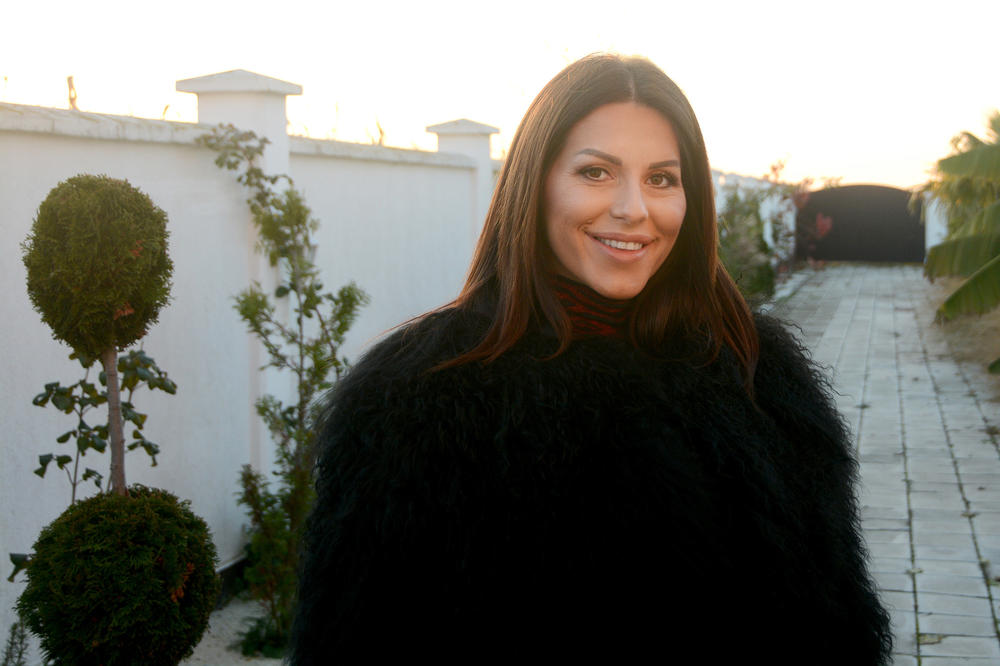 SEKA OTKRILA VELIKU TAJNU: Pokazala omiljeni komad nakita! (FOTO)