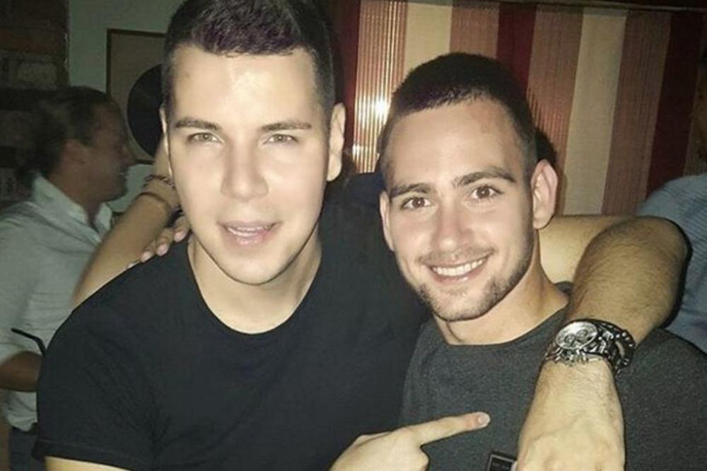 Pera Mitić ludački proslavio sina Vujadina: Cela estrada mu cepala majicu, ali naš naj par ga je pokidao načisto! (FOTO)