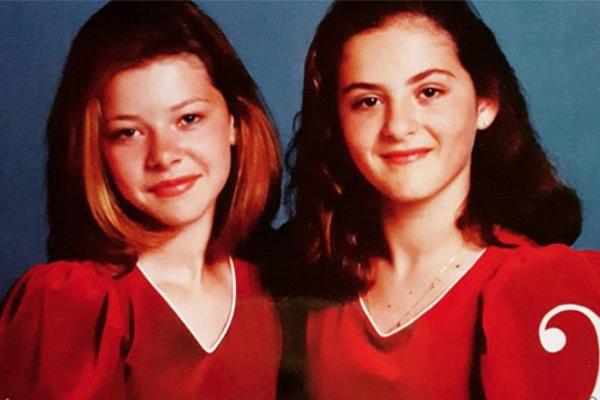 Sećate se sestara Karić? Danas su tamo gde su i svi očekivali da budu! A u jednu ćete odmah zaljubiti? (FOTO) (VIDEO)