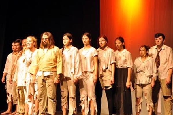 CENZURA U SRBIJI! Zabranjena pozorišna predstava VOĐA zbog situacije u zemlji! (VIDEO)