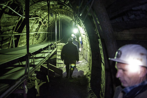 SRBIJA LEŽI NA 180 MILIJARDI DOLARA! Možemo da živimo kao Norvežani, zašto to ne koristimo? (VIDEO)