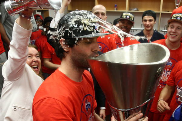 MIRNO LI SPAVATE, BRAĆO GRCI? Miloš Teodosić postao treći asistent u istoriji Evrolige! (FOTO) (VIDEO)