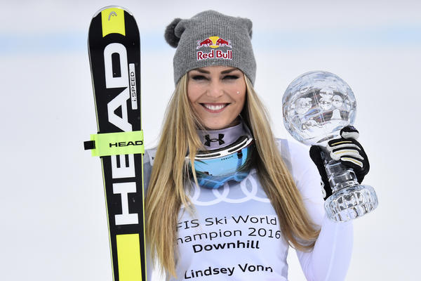 Novi maler za Lindzi Von! Skijašica slomila ruku i ponovo je čeka pauza! (FOTO)