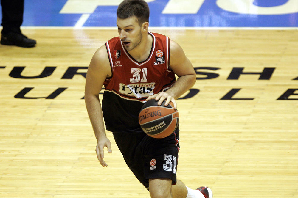 SVI SE OPRAŠTAJU OD JELOVCA: A poruka AEK-a od povodom smrt njihovog košarkaša tera suze na oči!