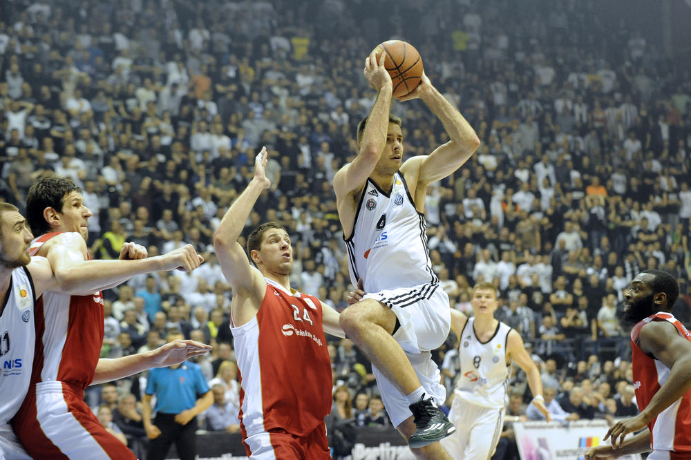 Šok u Milanu! Milenko Tepić srušio Armani u tandemu sa Ivanovićem!