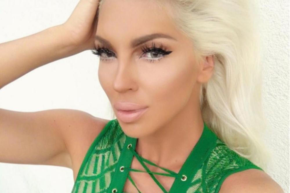 ŠOK ŠOKOVA! S NJIM??!! JK priznala s kojim našim pevačem je završila u krevetu: I otkrila perverzne detalje!