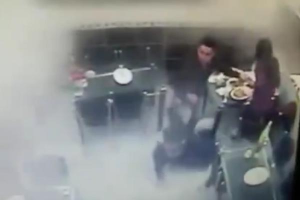 DA LI STE NEKAD VIDELI KAKO EKSPLODIRA EKSPRES LONAC? Uopšte nije lep prizor, pogledajte! (VIDEO)