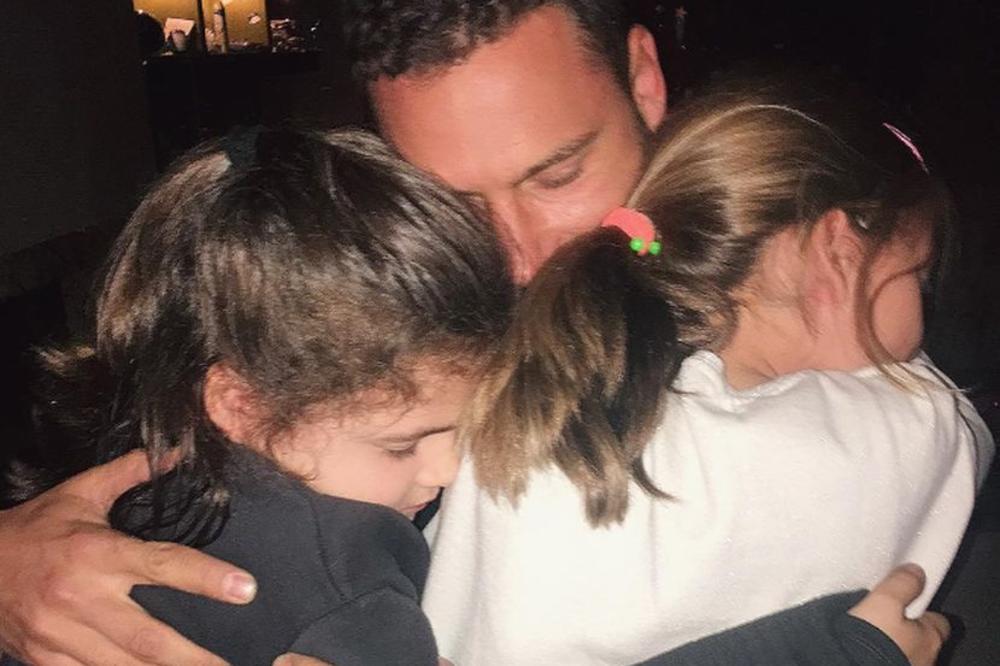 KADA JE U NJIHOVOM DOMU VLADAO MIR I SPOKOJ: Jelena Karleuša i Duško Tošić su nekada ZAJEDNO SLAVILI USKRS! (FOTO)