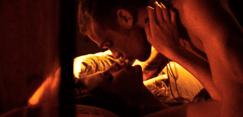 SVE, SVE, ALI OVO JE ŠOK INFORMACIJA! Ove domaće pesme zapravo govore o SEKSU! (FOTO)