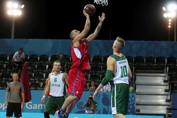 Igrač koji se nudio Zvezdi i zvanično je proglašen za najboljeg na svetu! (VIDEO)