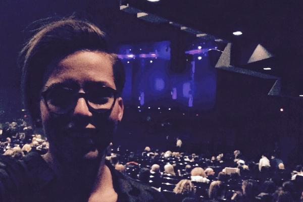 Urednik me oterao na Džibonija da izveštavam! Sve je bilo bajno, a onda sam videla šta rade tipovi i IZNEVEROVALA!