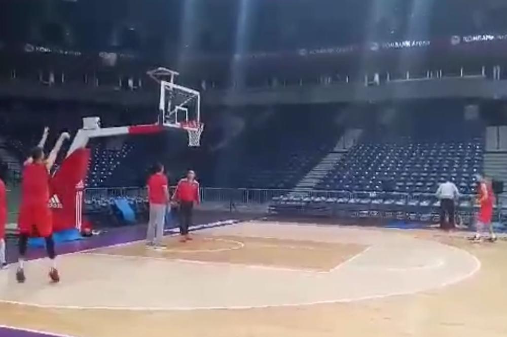 Armani, pazi se: Zvezda ozbiljno naštelovala nišane, a OVA DVOJICA CEPAJU TROJKE KAO BOLESNI! (VIDEO)