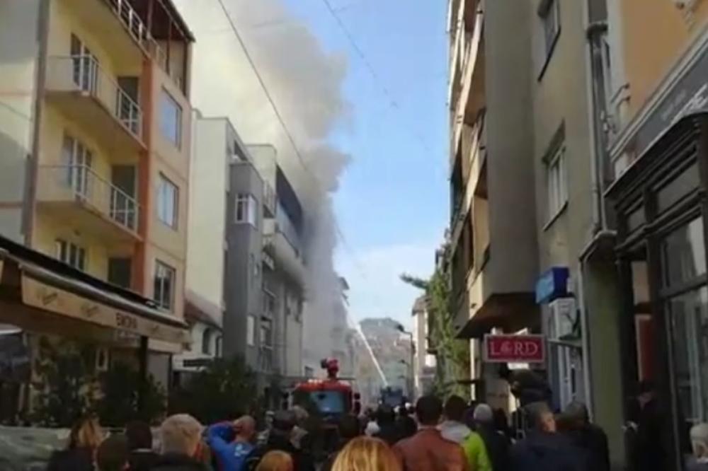 STRAŠAN POŽAR U NIŠU LOKALIZOVAN! Izgorela zgrada Elektrodistribucije, vatrogasac povređen! (VIDEO)