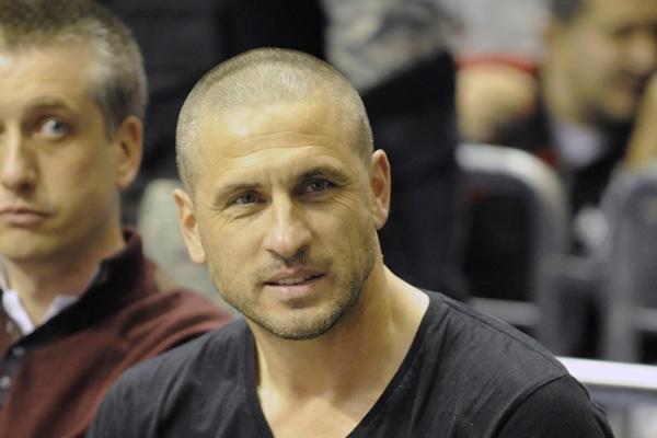 Sori Veljko, sori Anastasija, ali pronašli smo najlepšu decu poznatih: Kakvog sina Niša ima! Ali zbog ćerke i pamet staje...