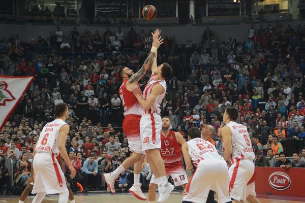 Armaniju ne ide, a Italijani za sve krive Srbina!