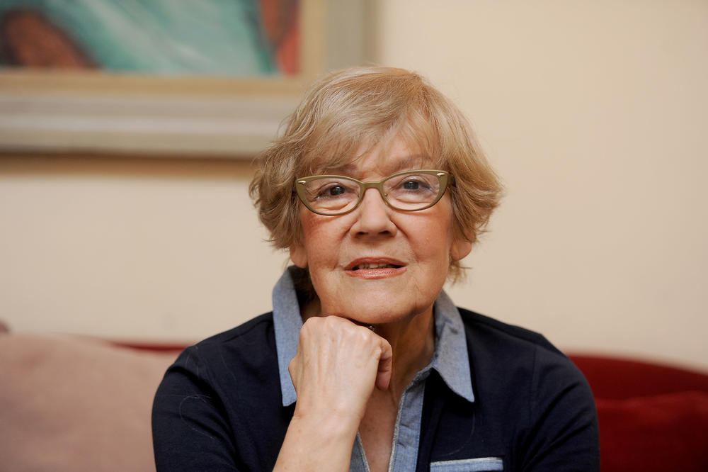 VESNA PEŠIĆ OBJAVILA SLIKU IZ MEKSIKA U ZELENOJ HALJINI! Uz nju je napisla KOMENTAR ZBOG KOJEG SU JE RAZAPELI!