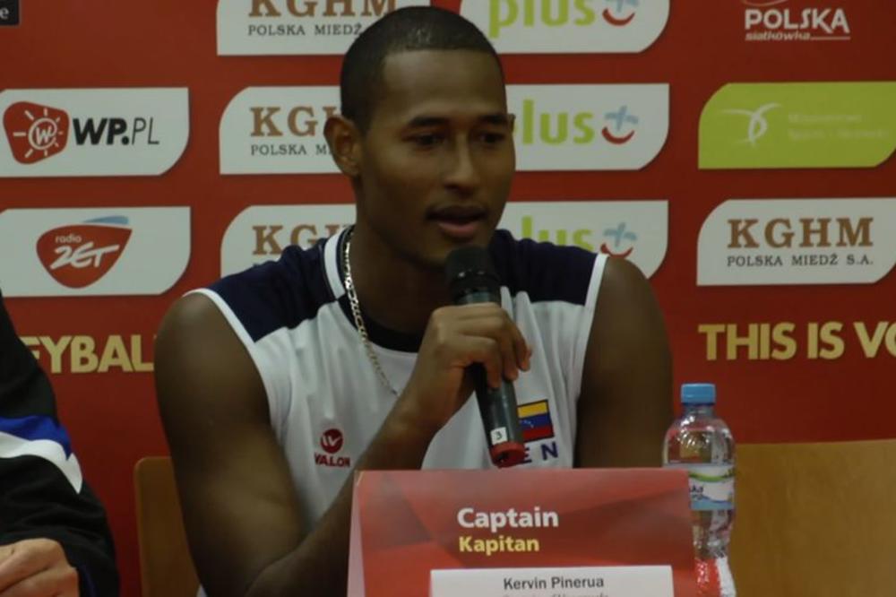 JEZIVE VESTI STIŽU IZ TURSKE: Kapiten Venecuele preminuo u 25. godini! (FOTO)