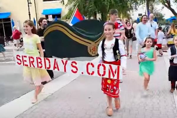 Čuvaju našu tradiciju u SAD: Srpska deca u nošnjama zaigrala kolo u poznatoj američkoj emisiji! (FOTO) (VIDEO)