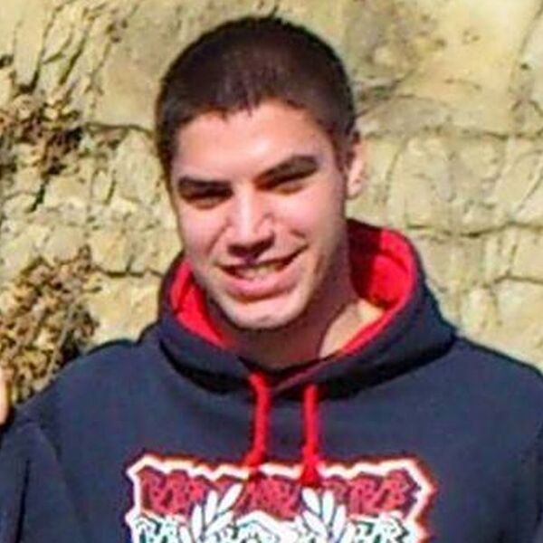 Jedan od najtužnijih dana u istoriji navijača Crvene zvezde: Čitava Srbija u grafitima u čast najhrabrijeg (Foto)