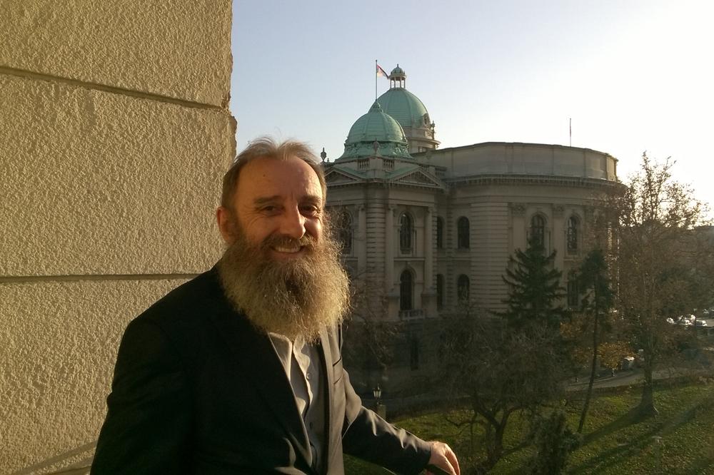 VRAĆA SE BRADA: Predrag Marković ponovo u politici, ovo je njegov prvi korak!