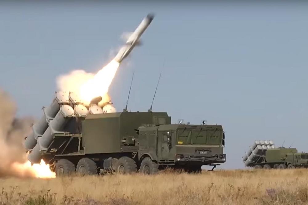 NE OSTANE NI KAMEN NA KAMENU: Pogledajte kako ruske rakete prže SVE PRED SOBOM! (VIDEO; FOTO)