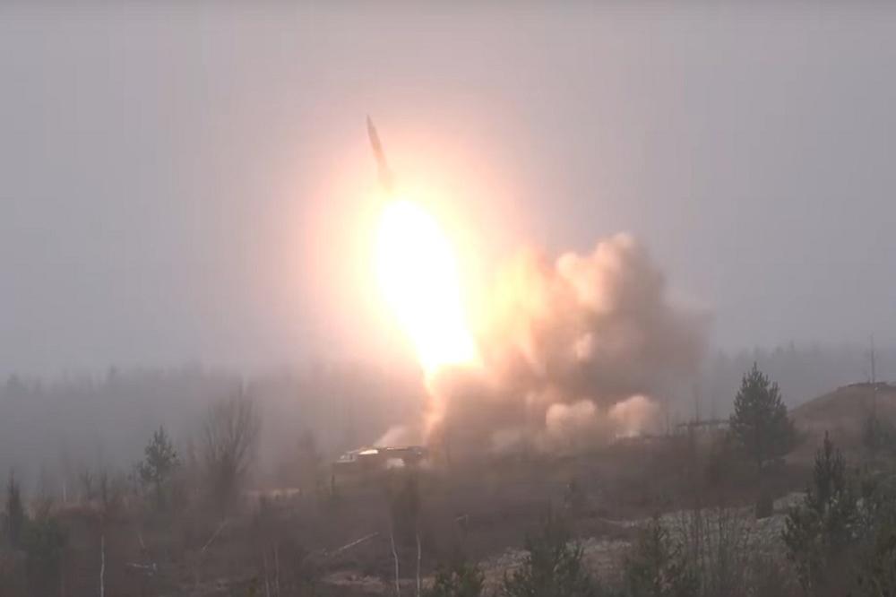 EKSPLOZIJA RAZNELA DVA RUSKA VOJNIKA! Test moćnog oružja je pošao po zlu!