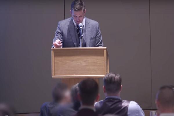 HAJL TRAMP! Pogledajte kako su BELI NACIONALISTI pozdravili pobedu novog predsednika SAD! (VIDEO)