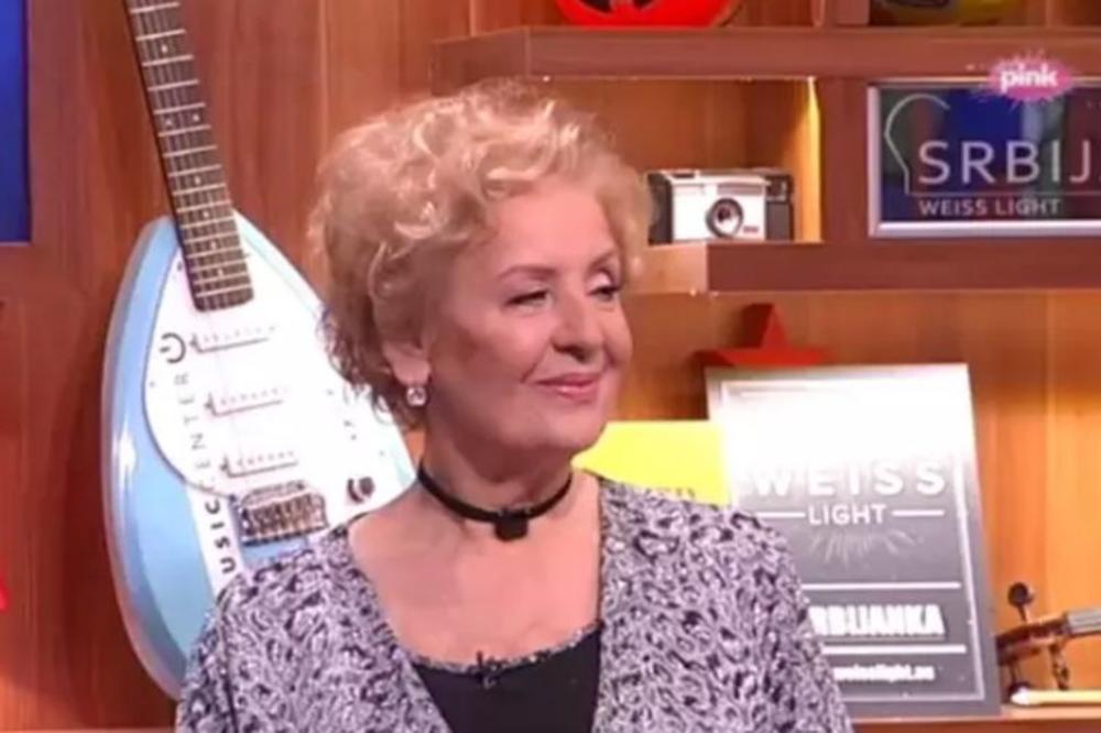 CARICA! HVALA VAM ZA... Uzeli joj 1.500e, a Lepa Lukić nakon pljačke lopovima poslala kranje neobičnu poruku! (FOTO)