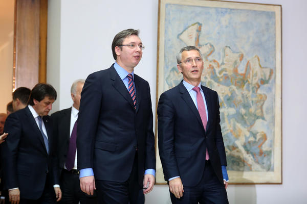 PRVI ČOVEK NATO PAKTA VUČIĆU: Žalim zbog nevinih žrtvi bombardovanja 1999. godine