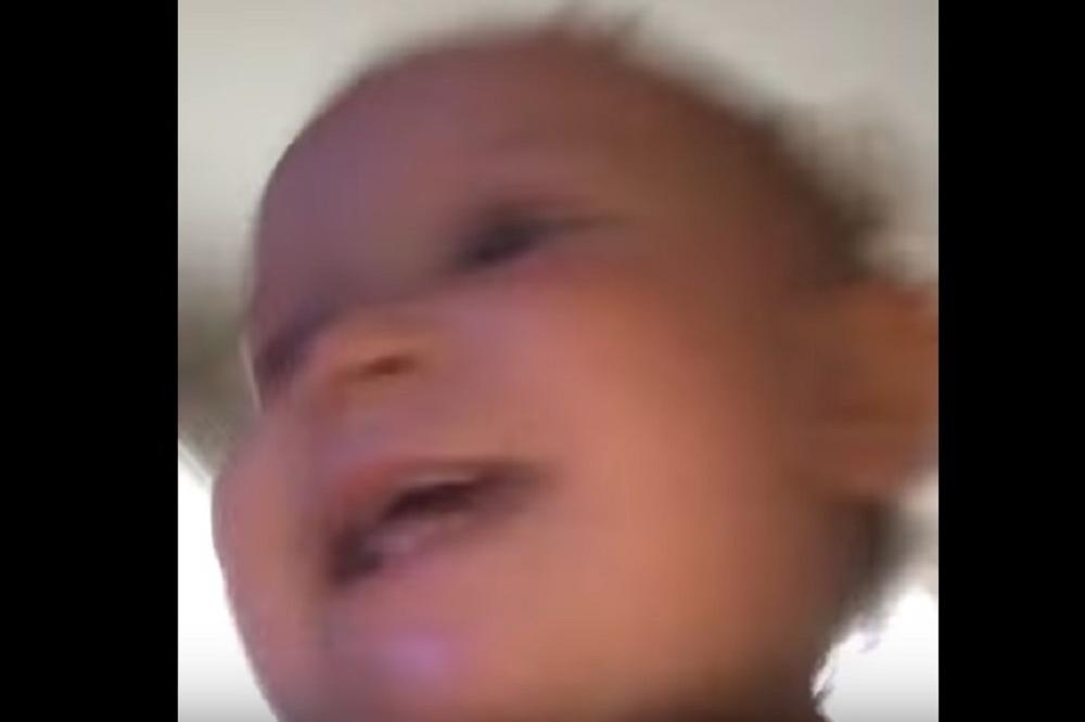 BABY GO PRO! Beba otela mami telefon tokom snimanja, a onda je usledio SPRINT SLATKOĆE! (VIDEO)