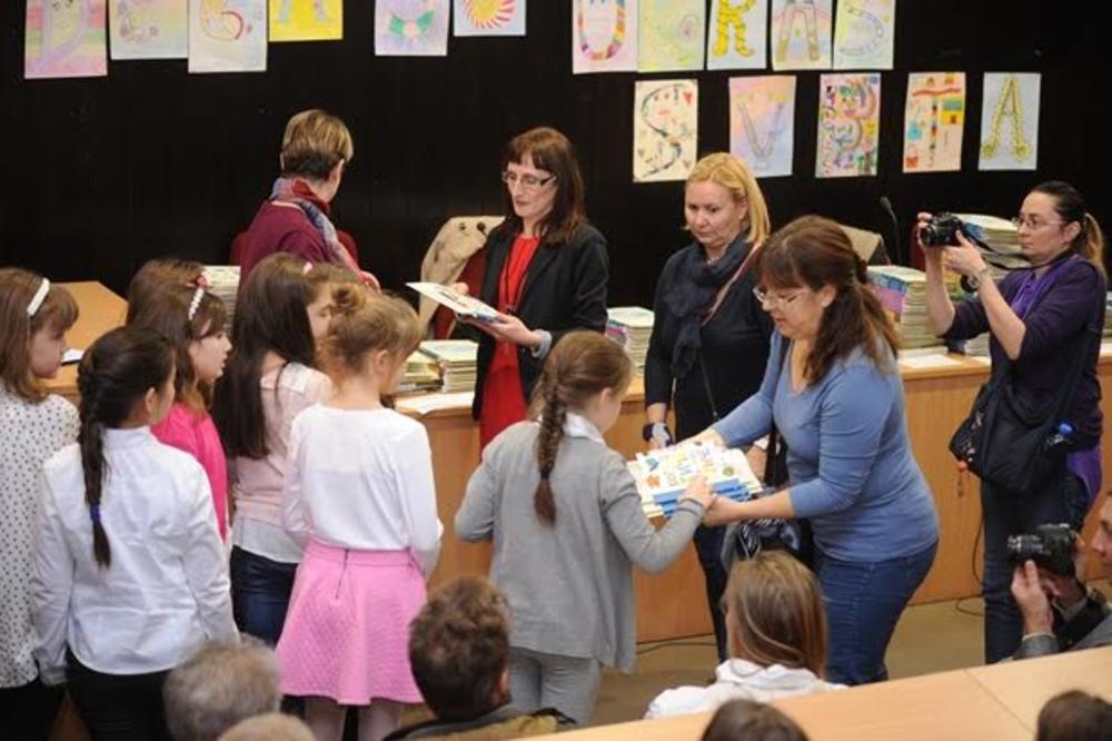 Najmlađim ljubiteljima knjige dodeljene nagrade Čitalačka značka Novog Beograda