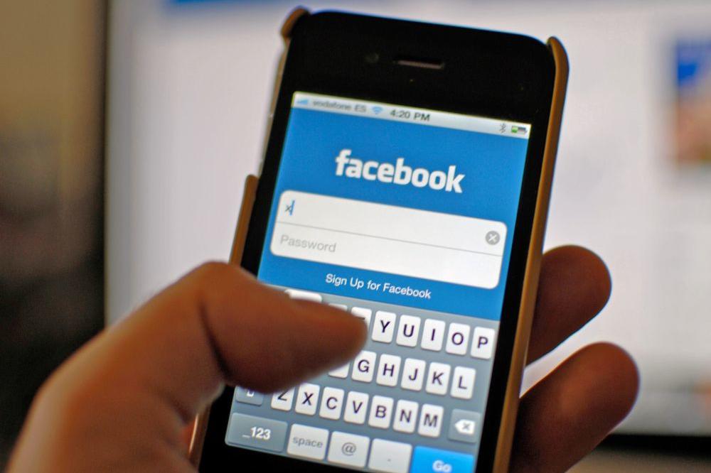 U OVOJ EVROPSKOJ DRŽAVI SVI ZNAJU KOLIKO IM KOMŠIJE ZARAĐUJU: Potrebno je samo da uđu na Fejsbuk i kliknu! (FOTO)