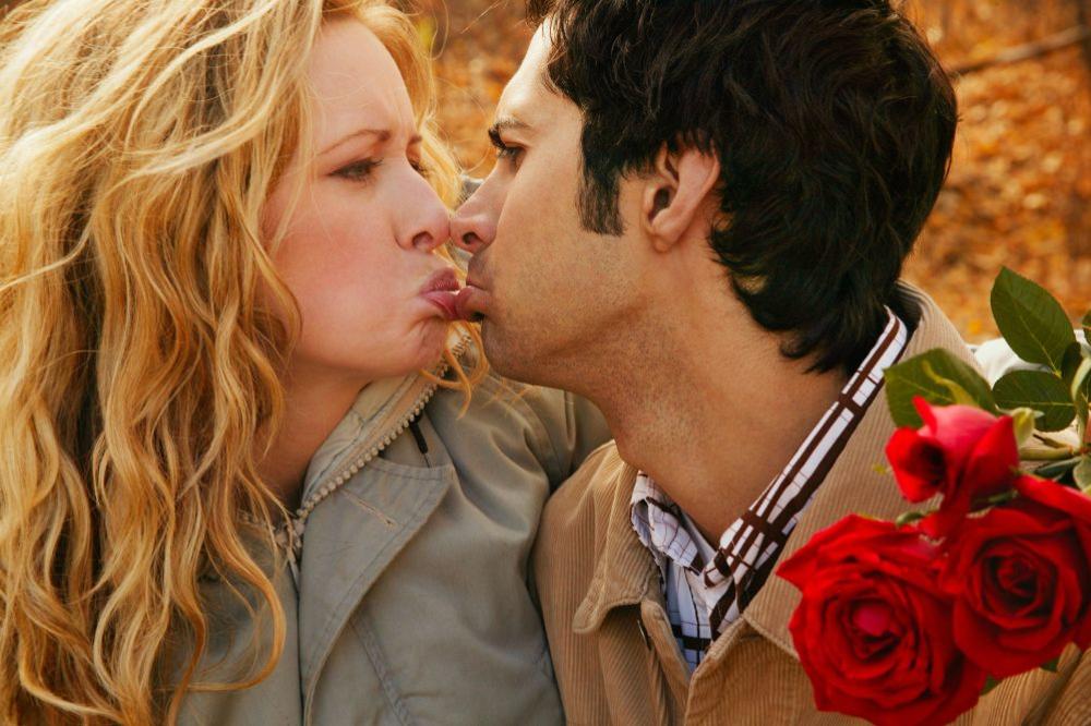 Zaljubljujemo se samo 3 puta u životu, a za to postoji poseban razlog (FOTO) (GIF)