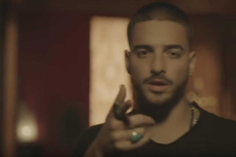 On je kriv za sve! Zbog njega se razvodi popularna pevačica (FOTO) (VIDEO)