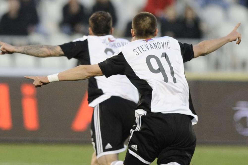 KAKVA TEKMA? STRAŠNA TEKMA! Leonardo i Stevanović režirali triler u Humskoj! (FOTO) (VIDEO)