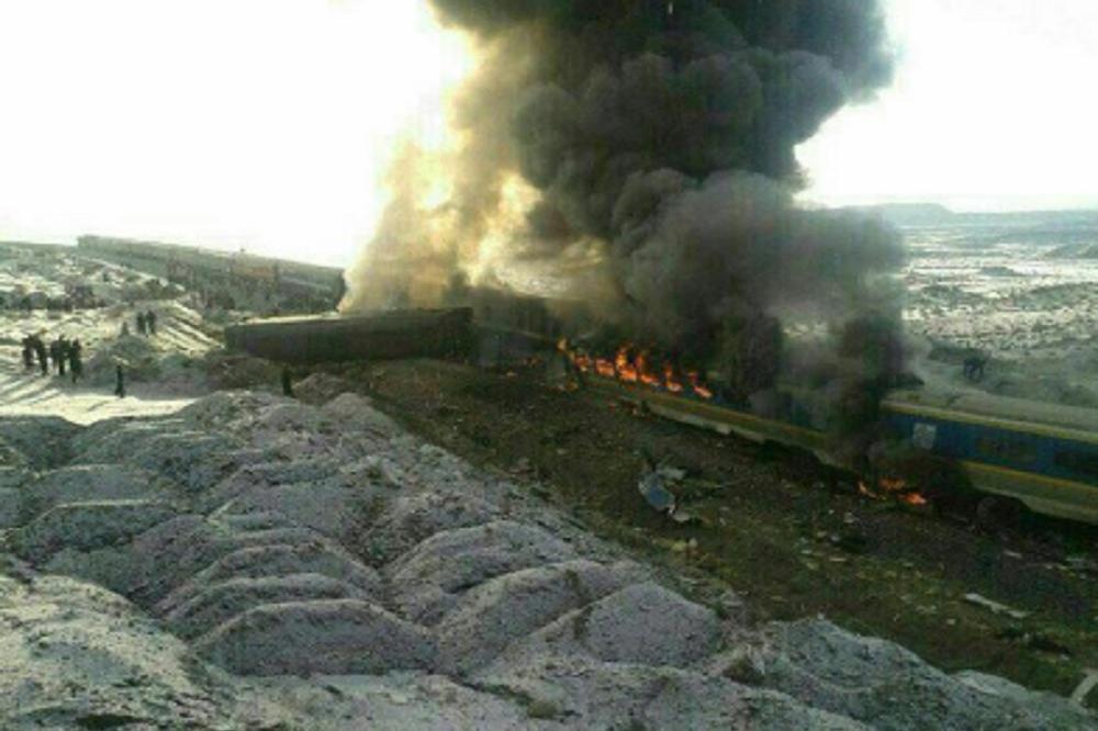 TRAGEDIJA U IRANU! Sudarili se vozovi, preko 40 mrtvih! (FOTO)