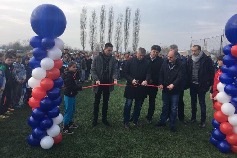 NEMA VIŠE ZALIVANJA: Superliga je dobila još jedan teren sa veštačkom travom!