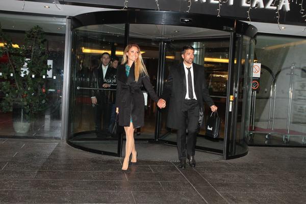 Valjda ga mlada nije pomešala sa Viktorom: Tipsa malčice popio, pa nasmejao fanove fotkom sa svadbe! (FOTO)