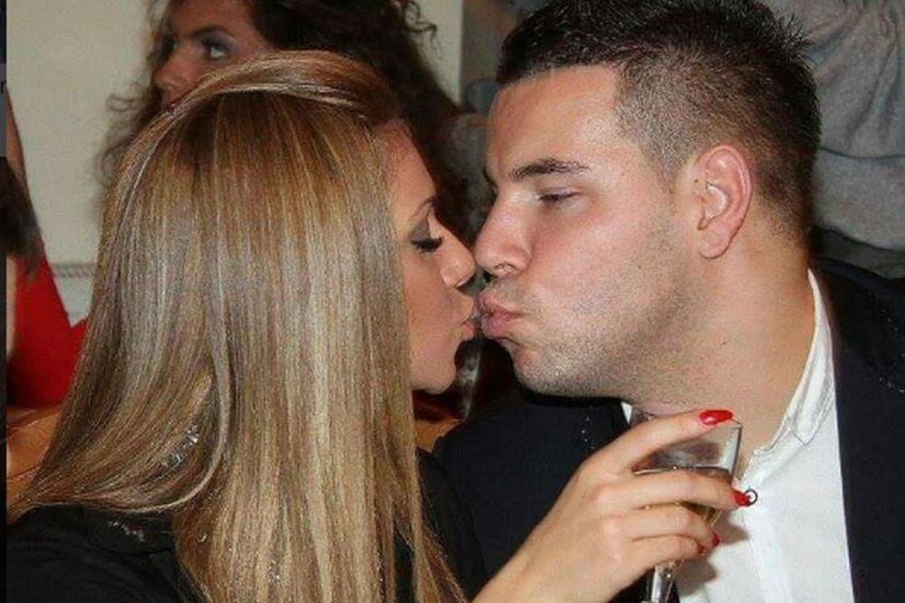 Ivana, ti li si? Pevačica se posle porođaja totalno transformisala i Petar je jedva prepoznao! (FOTO)