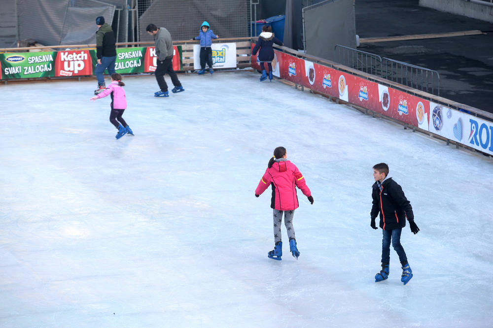 Ove godine nova lokacija zimske čarolije: Klizalište od 400 kvadrata se seli, deca će uživati (FOTO)