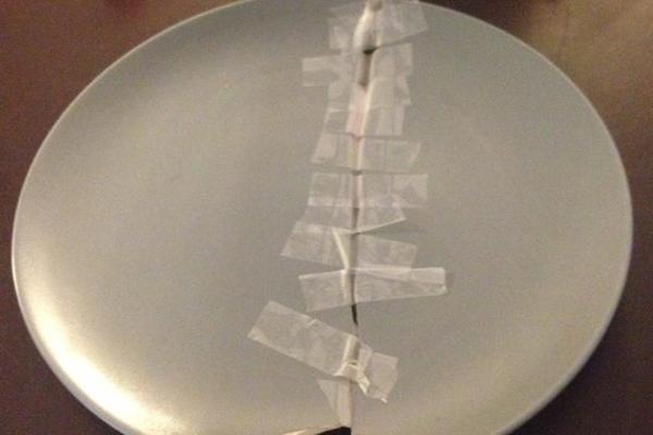 EVO ŠTA BI SE DESILO AKO VRATITE PRAZAN TANJIR: Običaj je JASAN, SLEDI SCENARIO od kojeg svi STRAHUJU