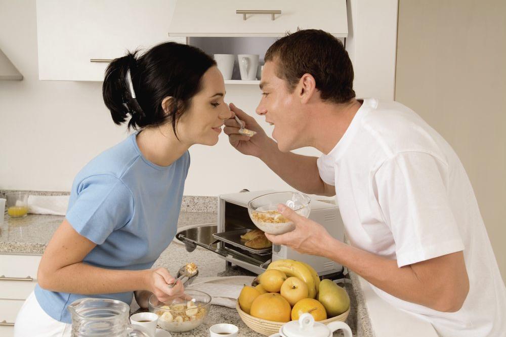 NIJE IM SAMO IZGLED BITAN: 10 stvari koje su muškarcima PRIVLAČNIJE od besprekornog tela i zavodljivog veša!