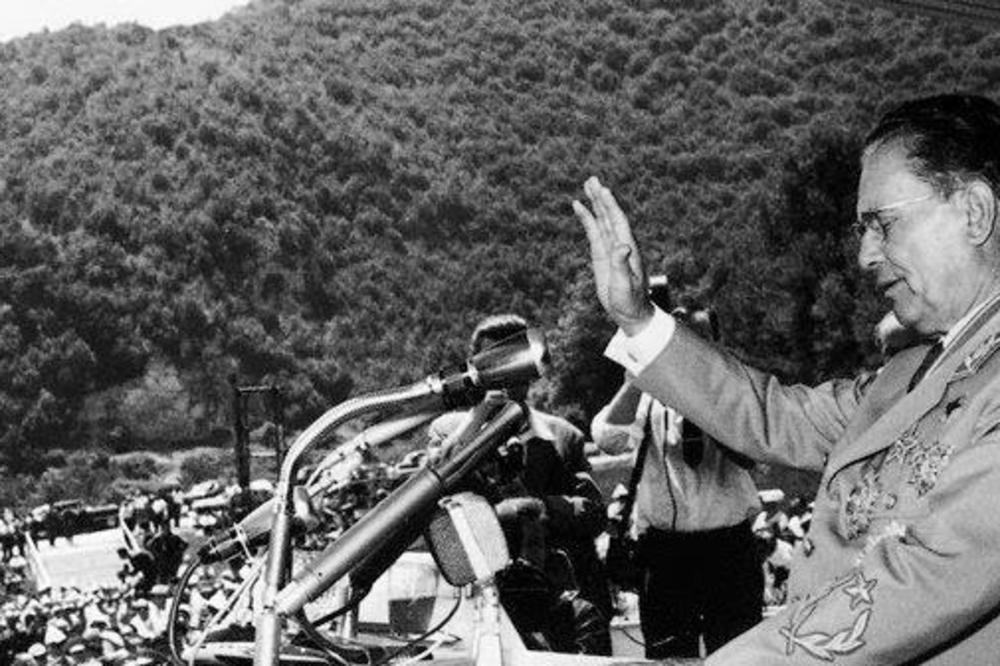 ŠOKANTNO OTKRIĆE: Da nije bilo Josipa Broza Tita ova srpska PEVAČICA ne bi ni postojala!