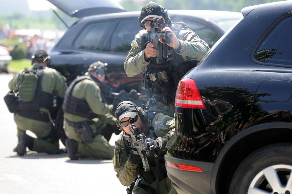 TROJE HRVATSKIH VOJNIKA RANJENO U AVGANISTANU: Napadnuto njihovo vozilo, jedan vojnik se bori za život!