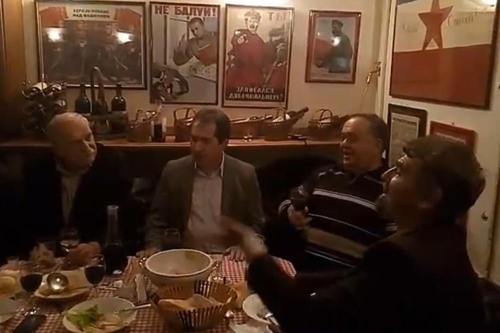 Druže Lolo, naše rosno cveće, omladina za tobom se kreće! Pioniri od 70 i kusur proslavili 29.novembar kao nekad! (VIDEO)