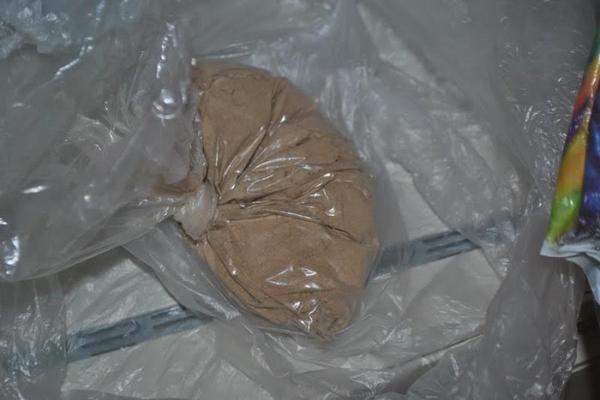 Posle se klinci ne drogiraju?! POLA KILE HEROINA šetao centrom Beograda: Policija KOD MALOLETNIKA pronašla drogu!