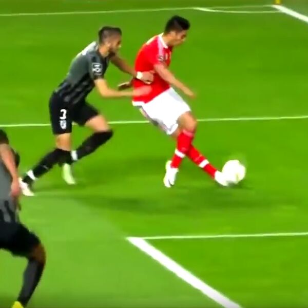 Da li je RABONA najlepši potez u fudbalu? Ovi snimci će vas uveriti da JESTE! (VIDEO)
