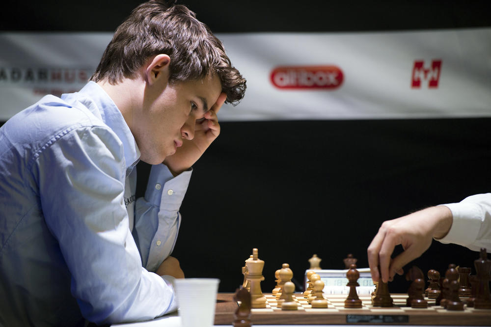 ODBRANIO TITULU: Magnus Karlsen je i dalje najbolji šahista sveta!