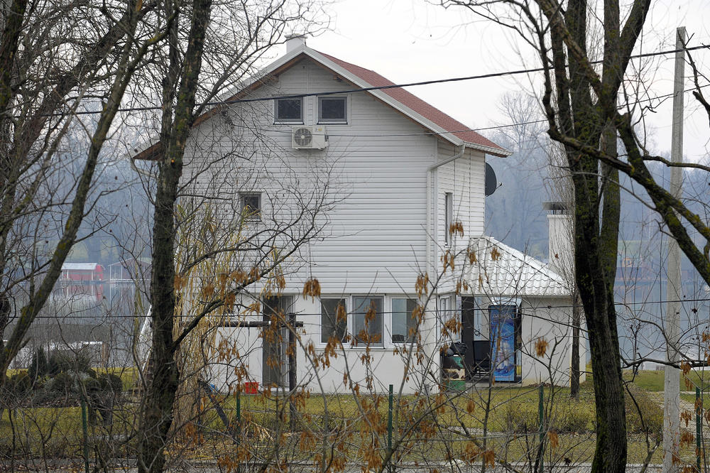 AKO IMATE PLAC DALEKO OD URBANE SREDINE, OVAKO MOŽETE DA SE OPARITE: Zbog novog TRENDA Srbi uzimaju 300 evra DNEVNO
